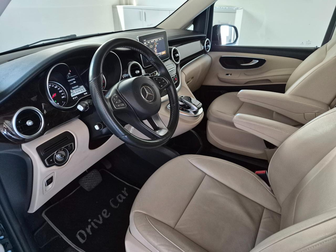 Mercedes-Benz V 220D AUTO PREMIUM BUSINESS LONG LED PELLE NAVI 7 POSTI CLIMA AUTO V. PRIVACY PREZZO + IVA AL 22%