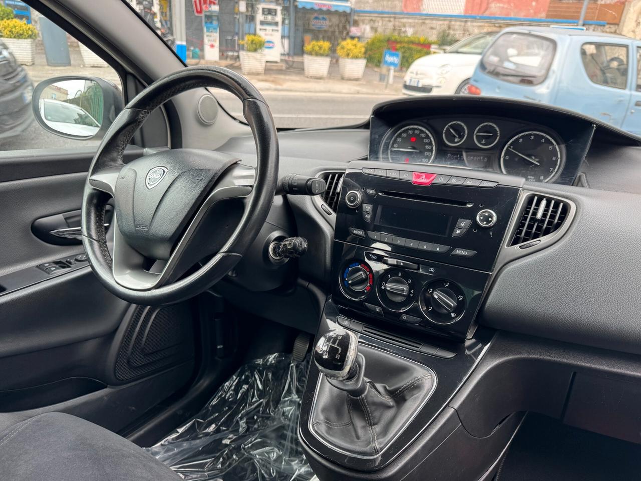 Lancia Ypsilon 1.2 69 CV TAGLIANDATA E GARANTITA 12 MESI