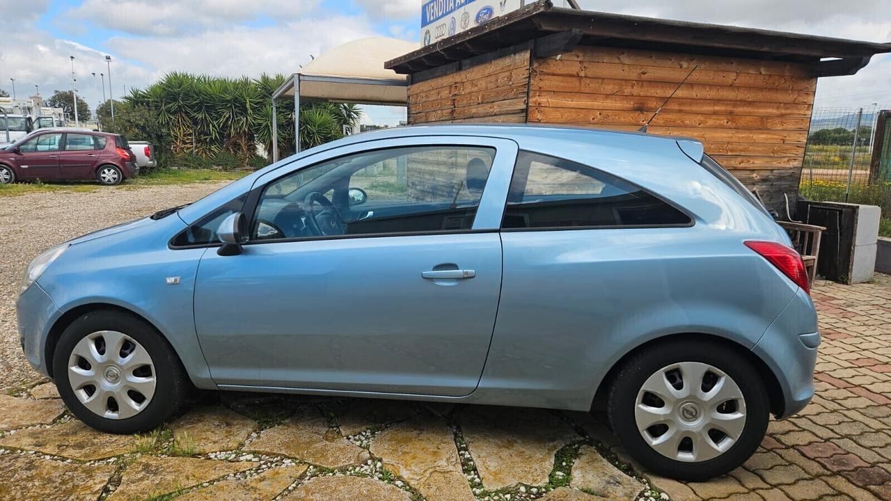 Opel Corsa 1.2 3 porte Sport