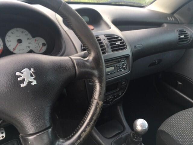 Peugeot 206 1.6 16V CC