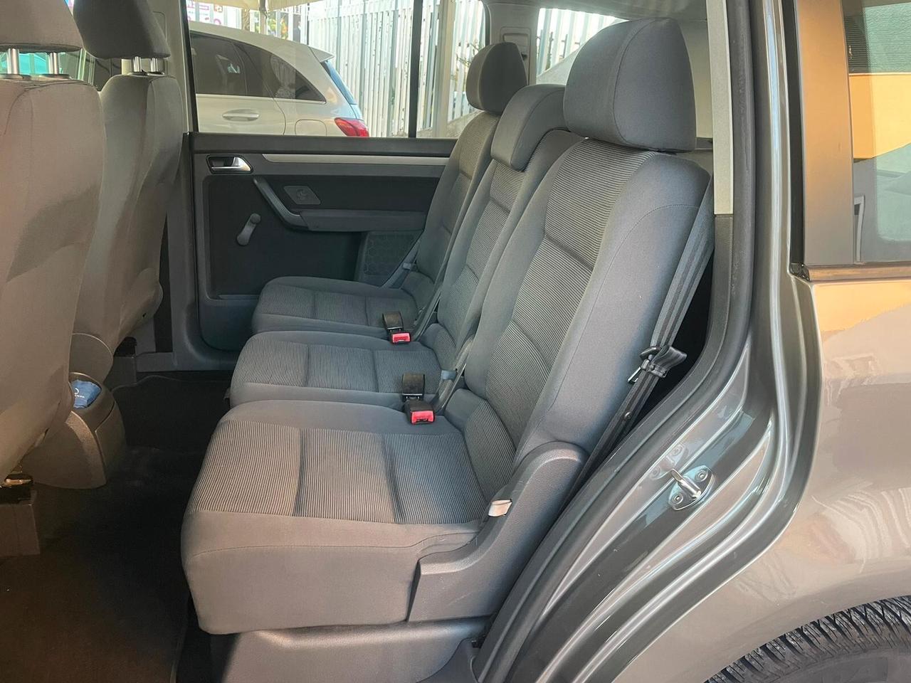 Volkswagen Touran 1.6 Trendline GPL