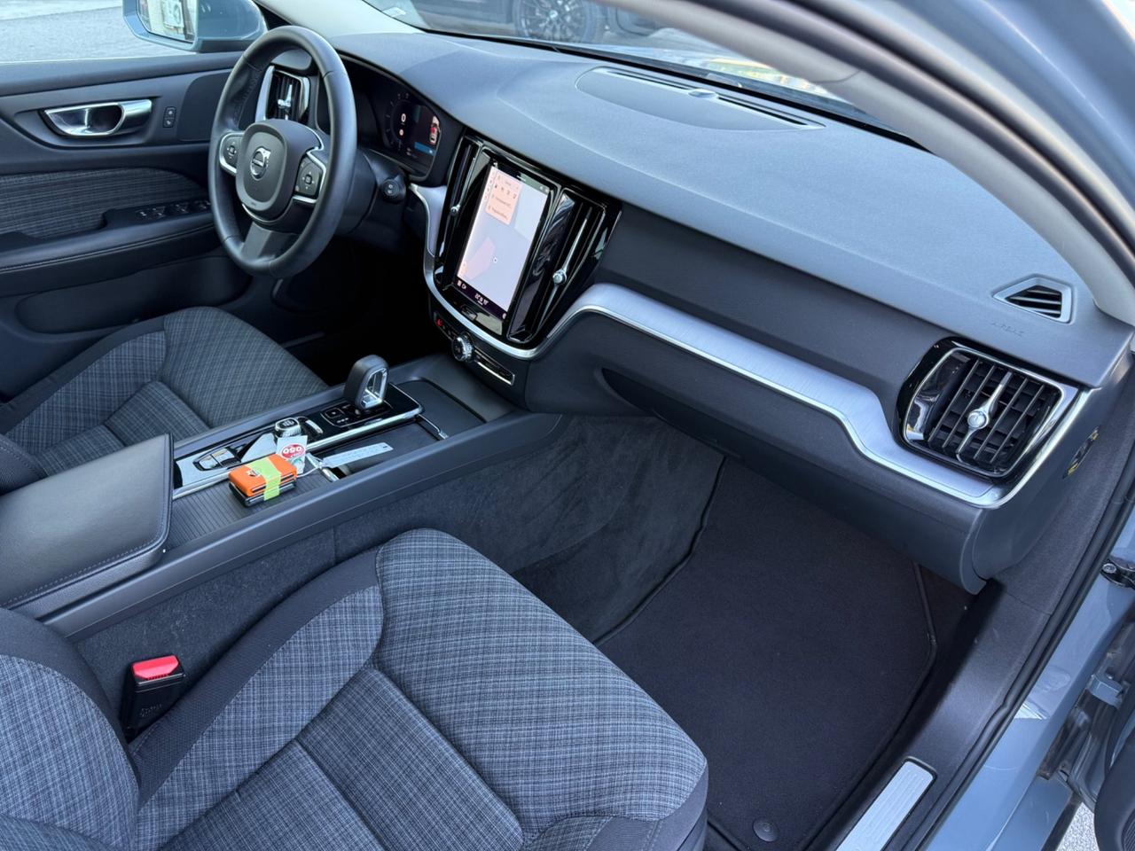 Volvo V60 B4 2.0 197 CV Automatico Core