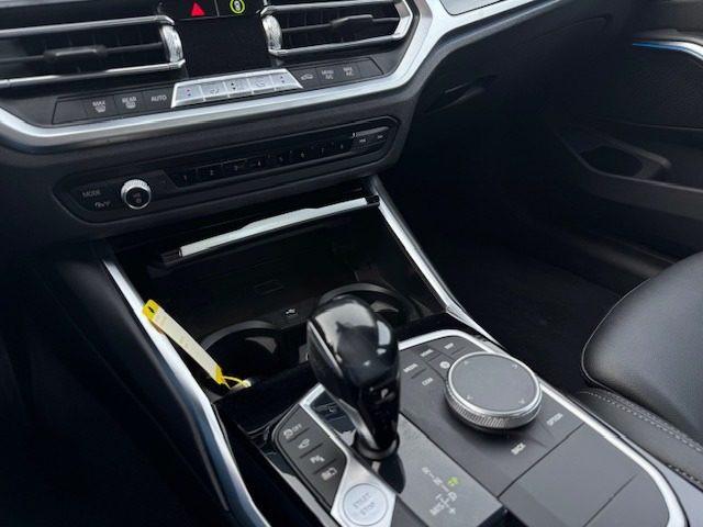 BMW 330 e Business Advantage