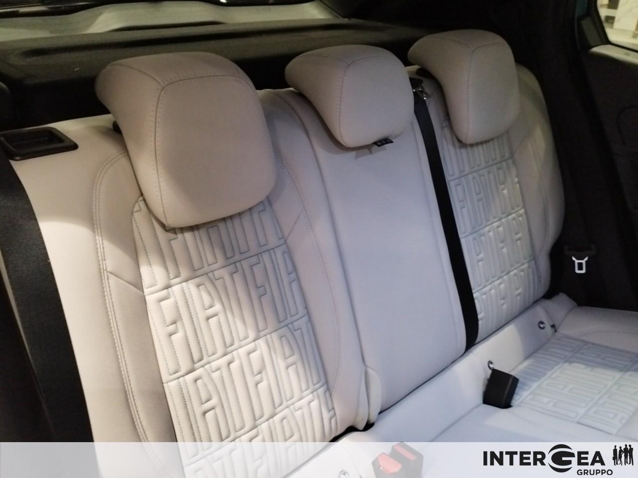 FIAT 600 1.2 hybrid La Prima II 110cv auto