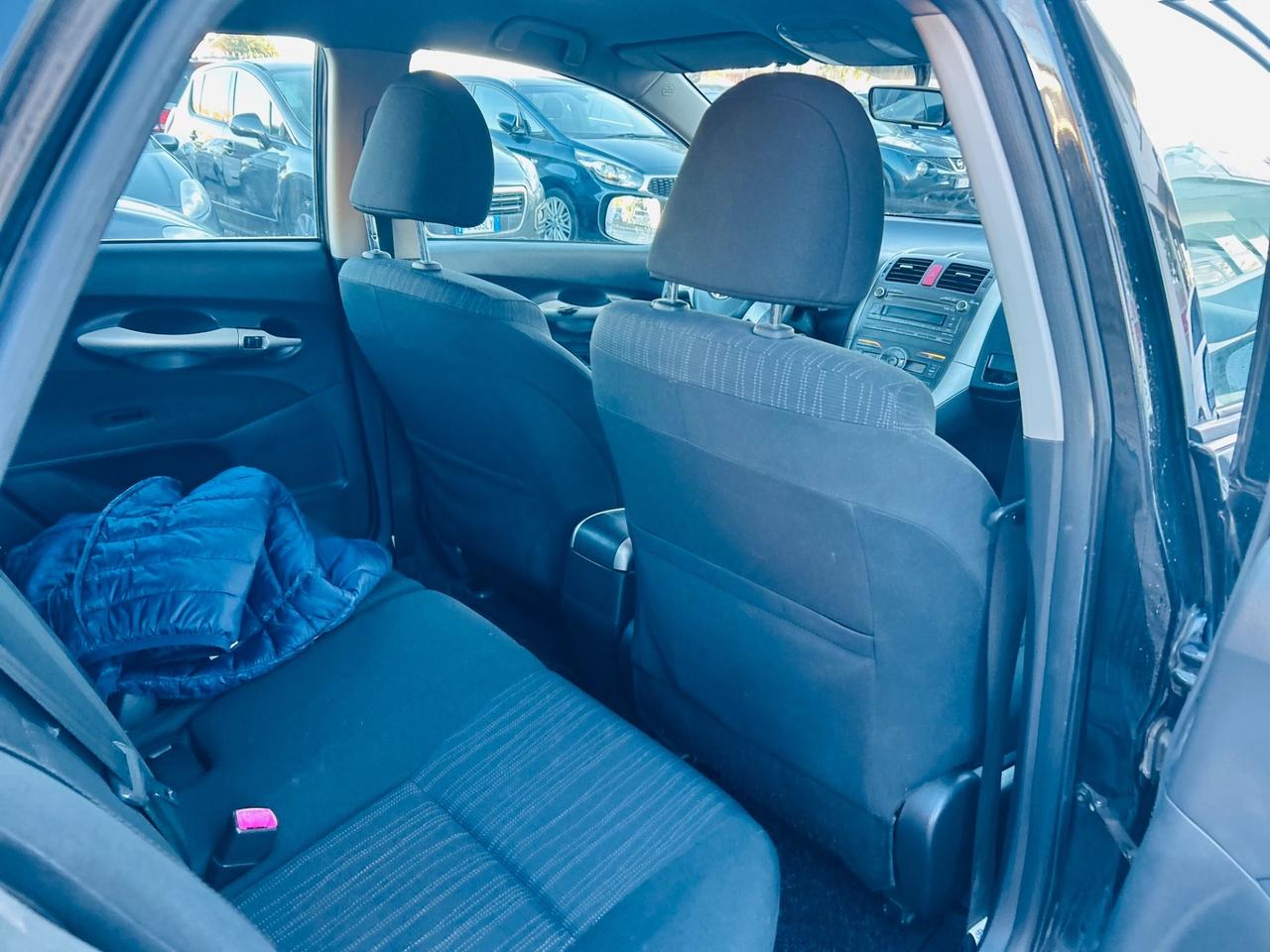 Toyota Auris 1.4 D-4D 5 porte Sol MY'08