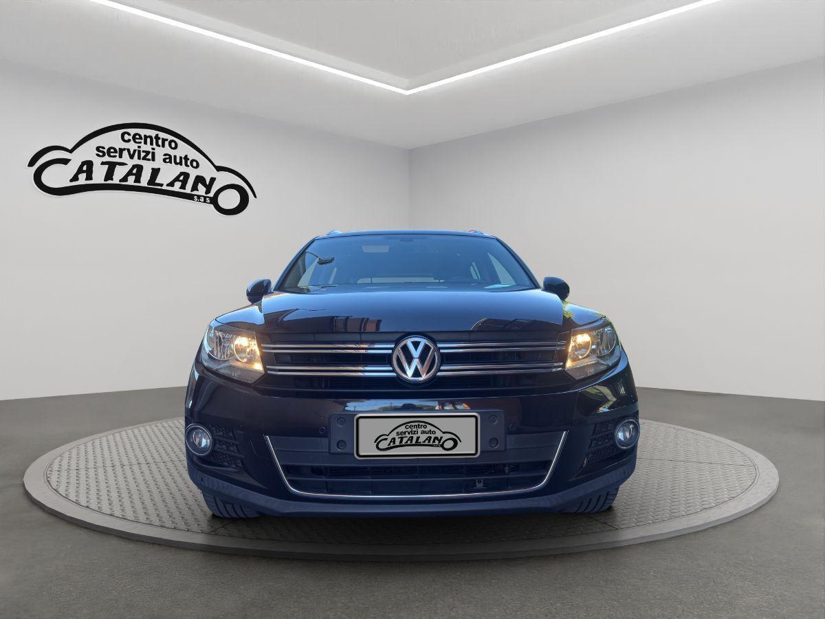 VOLKSWAGEN - Tiguan - 2.0 TDI 110 CV Sport BlueMotion Technology TETTO APRIBILE