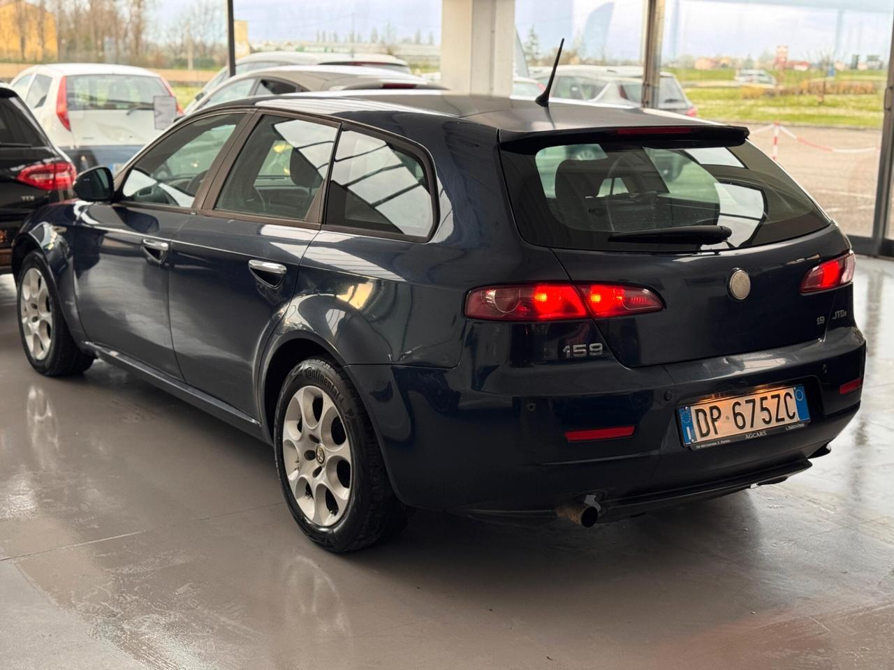 Alfa Romeo 159 1.9 JTDm 16V Sportwagon Distinctive