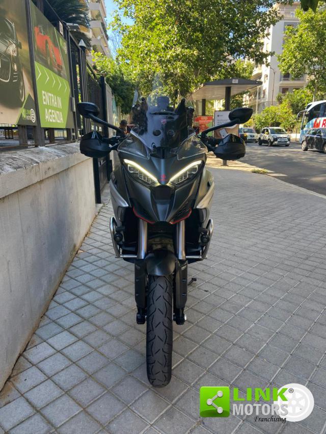 DUCATI Multistrada V4 S travel & radar