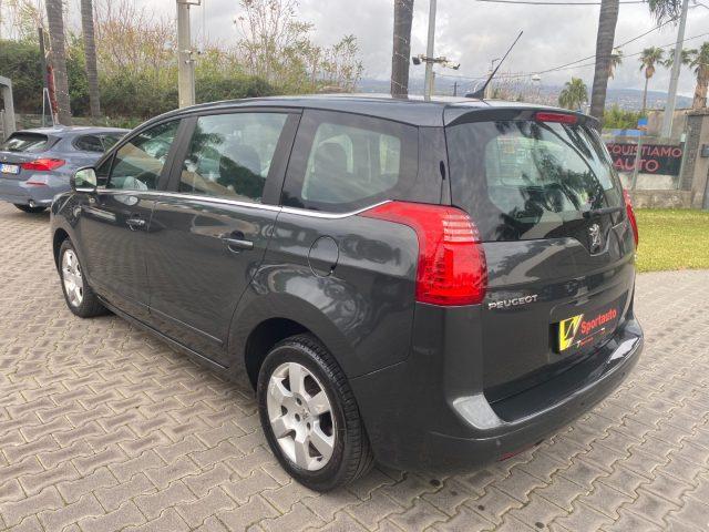 PEUGEOT 5008 1.6 HDi 115CV Business 7 posti