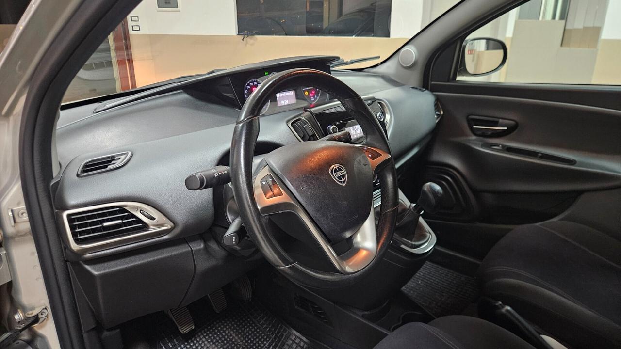 Lancia Ypsilon 1.3 MJT 16V 95 CV 5 porte S&S Gold