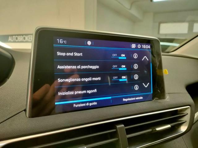 PEUGEOT 3008 BlueHDi 130 S&S Allure