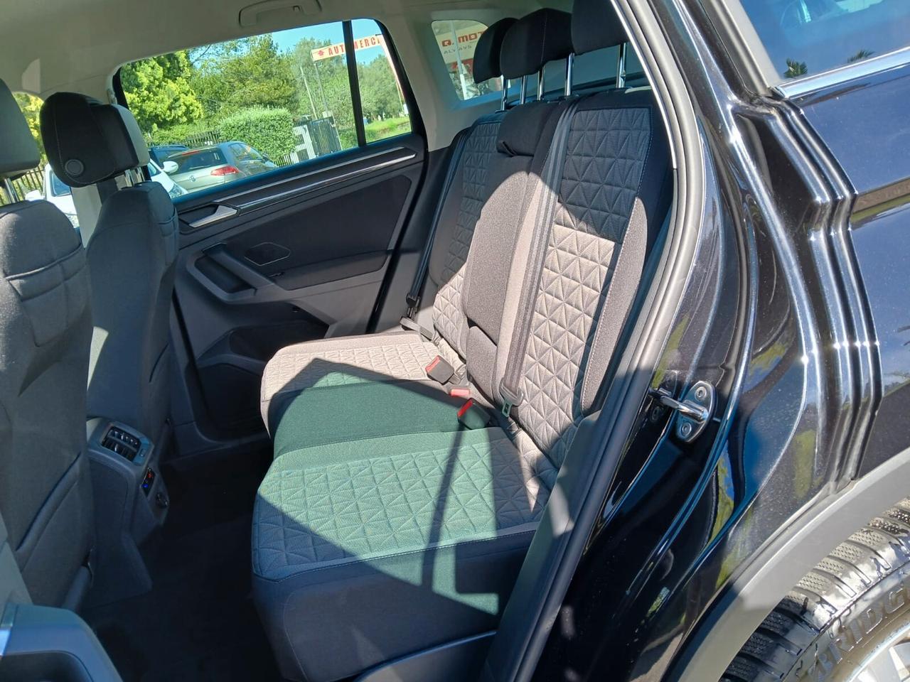 Volkswagen Tiguan 2.0 TDI 150 CV SCR DSG Life-AZIENDALE