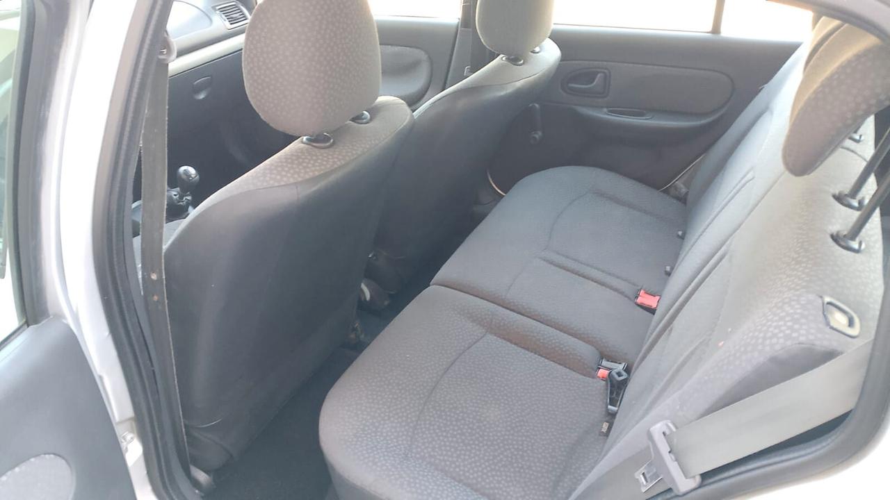 Renault Clio Storia 1.2 5 porte GPL Confort