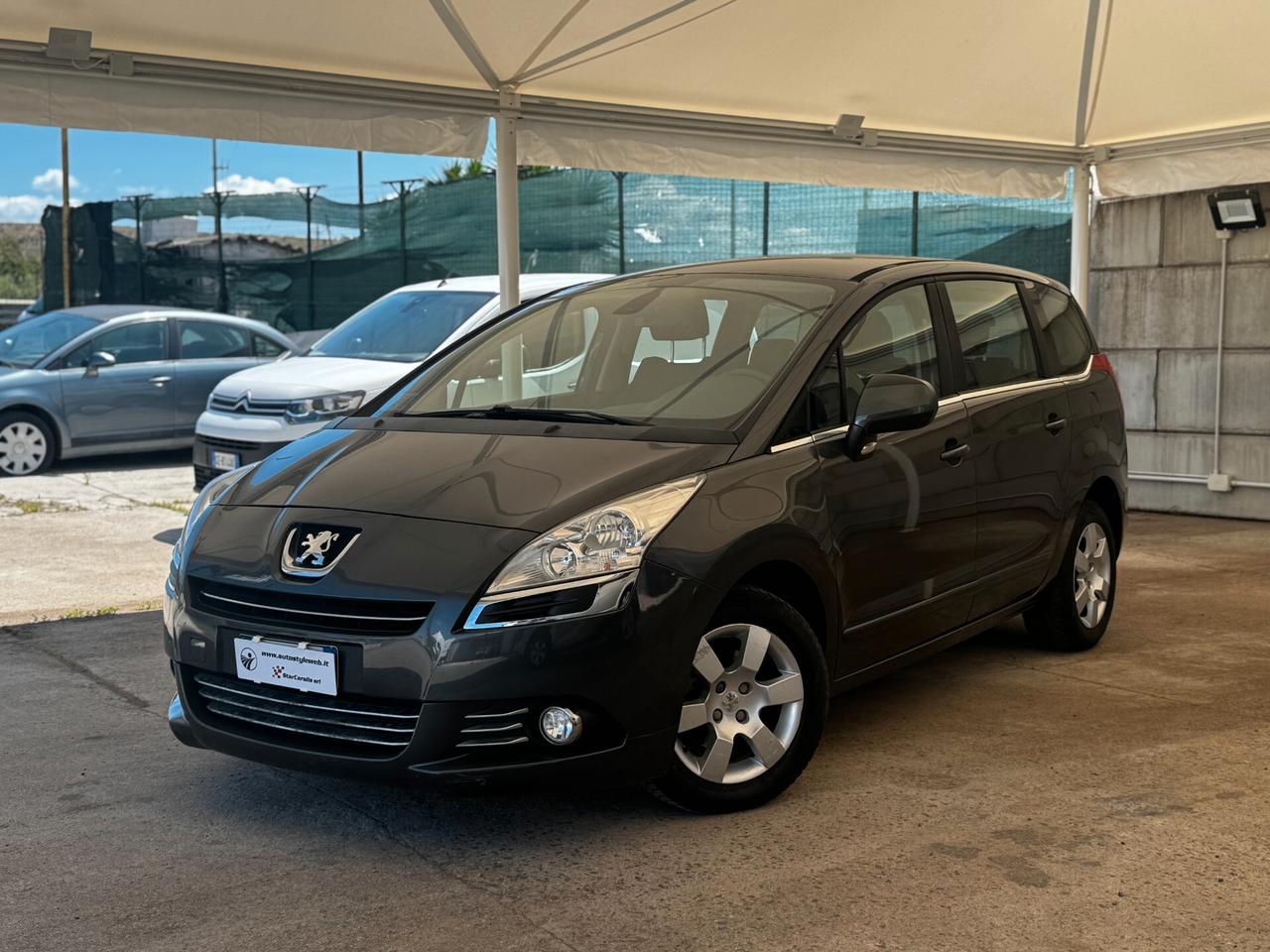 Peugeot 5008 1.6 HDi 115CV Access 7 POSTI - 2013