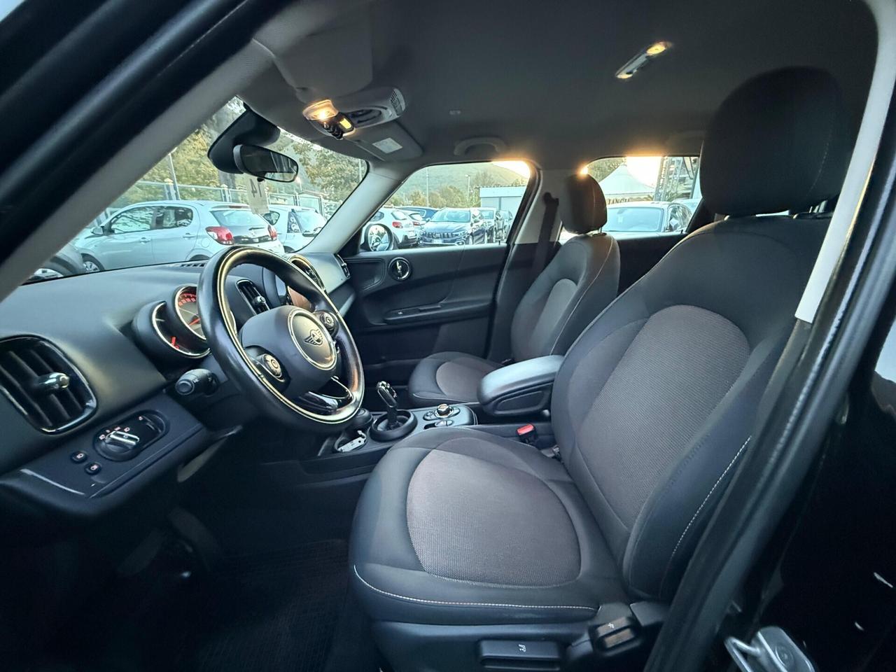 Mini Cooper 2.0 D Countryman 150 CV Business Auto.