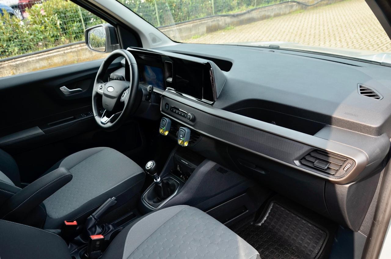 FORD TOURNEO COURIER 1.0 ECOBOOST 125cv TITANIUM, UNICOPROPRIETARIO, GARANZIA FORD 2/27, SERVICE FORD, RETROCAMERA, PERMUTE