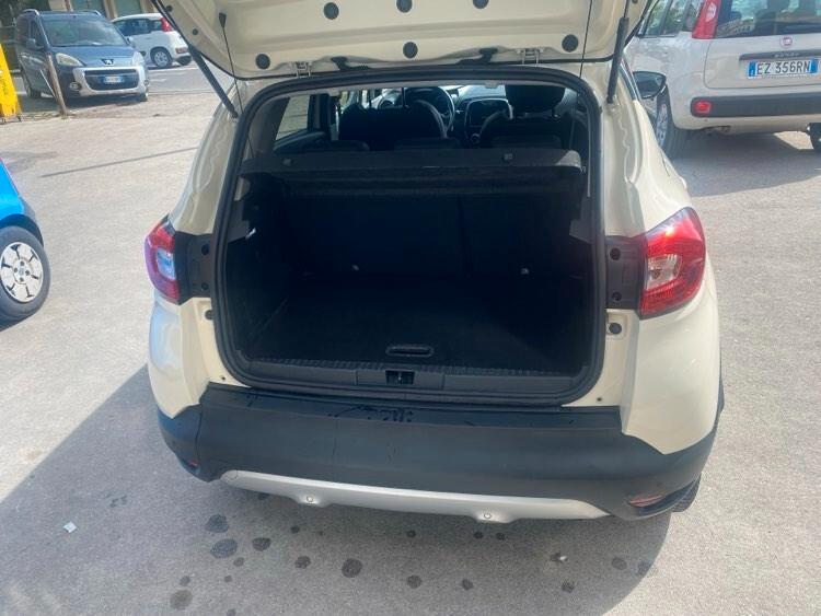 Captur 1.5 dCi 90 CV Project Runway Super Accessiorata
