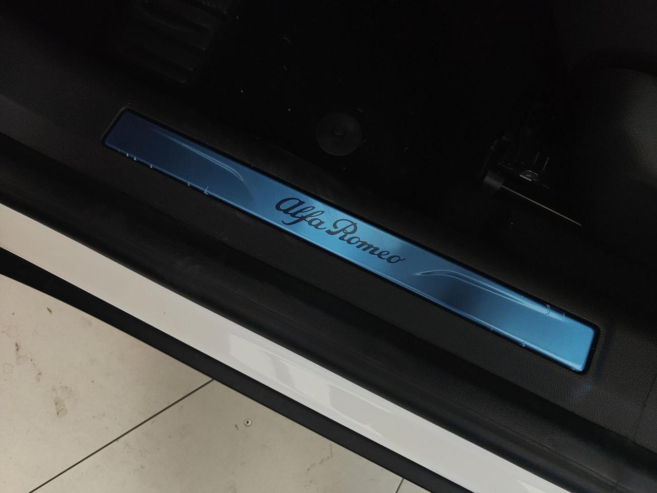 ALFA ROMEO Junior JUNIOR 1.2 145CV HYBRID EDCT6 SPECIALE