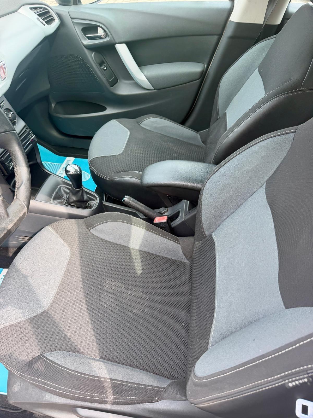 Citroen C3 1.1 Exclusive tetto panoramico - ok neopatentato
