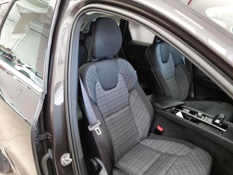 VOLVO XC60 B4 D AWD AUTOMATICO CORE SUV