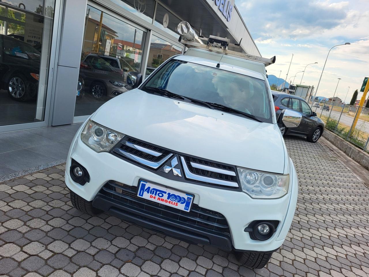 Mitsubishi L200 2.5 DI-D 178 CV 4X4 RIDOTTE BLOCCAGGIO - 4 POSTI