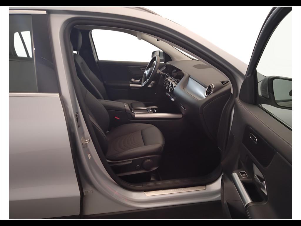 Mercedes-Benz GLA-H247 2023 - GLA 180 d Progressive Advanced auto