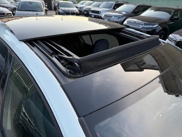 Volkswagen Golf 2.0 TSI R 4Motion