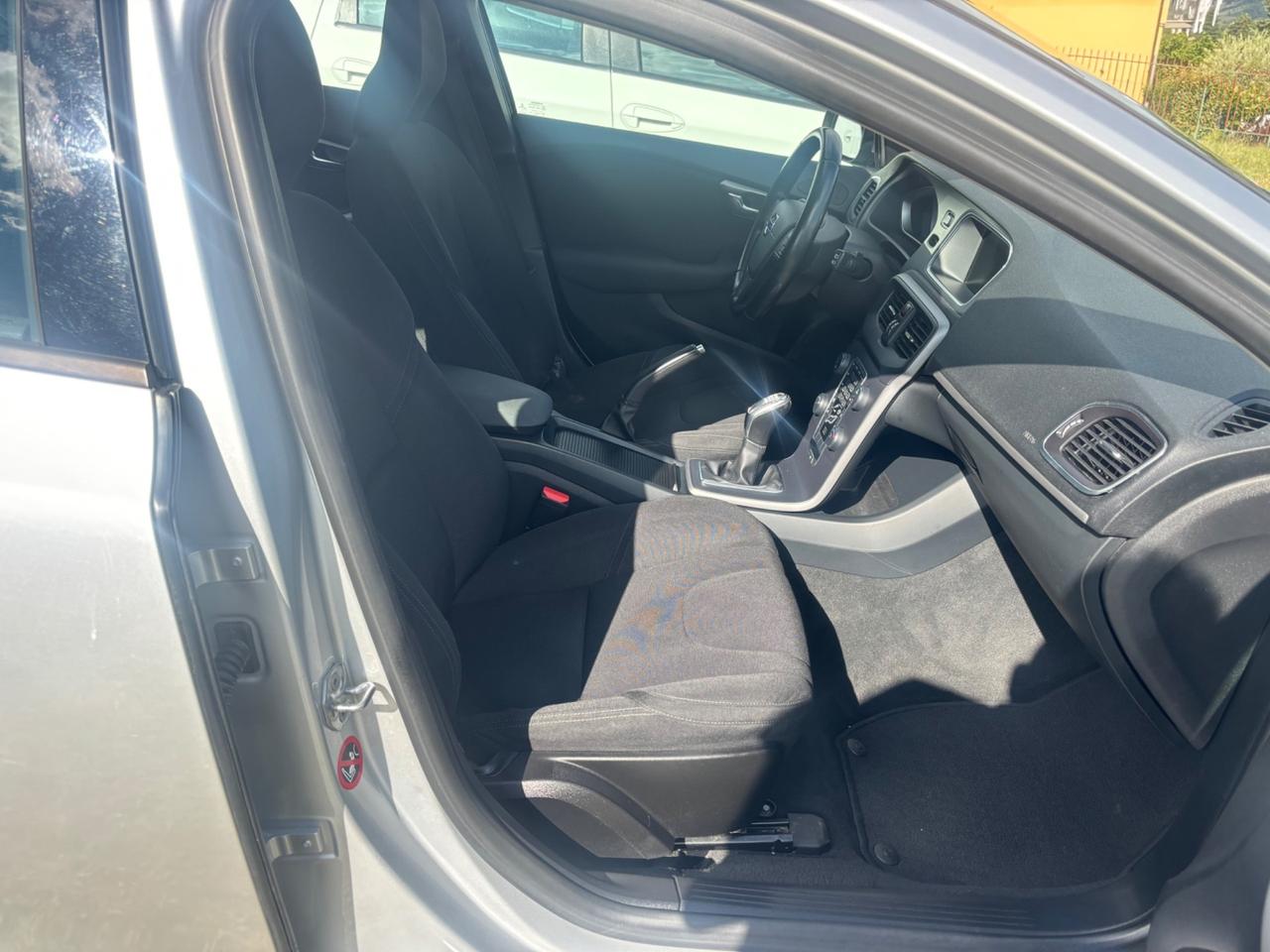 Volvo V40 D2 1.6 Momentum