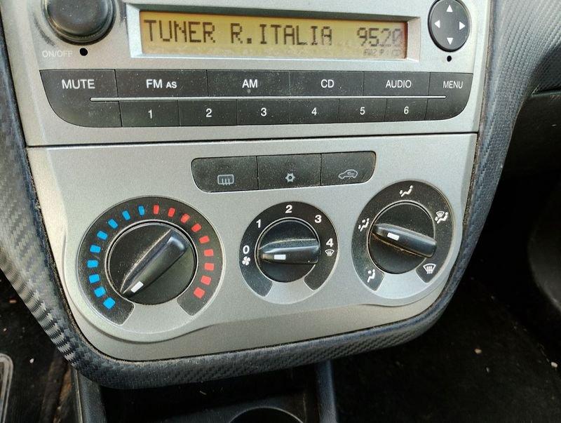 FIAT Grande Punto Grande Punto 3p 1.4 Active Gpl 77cv