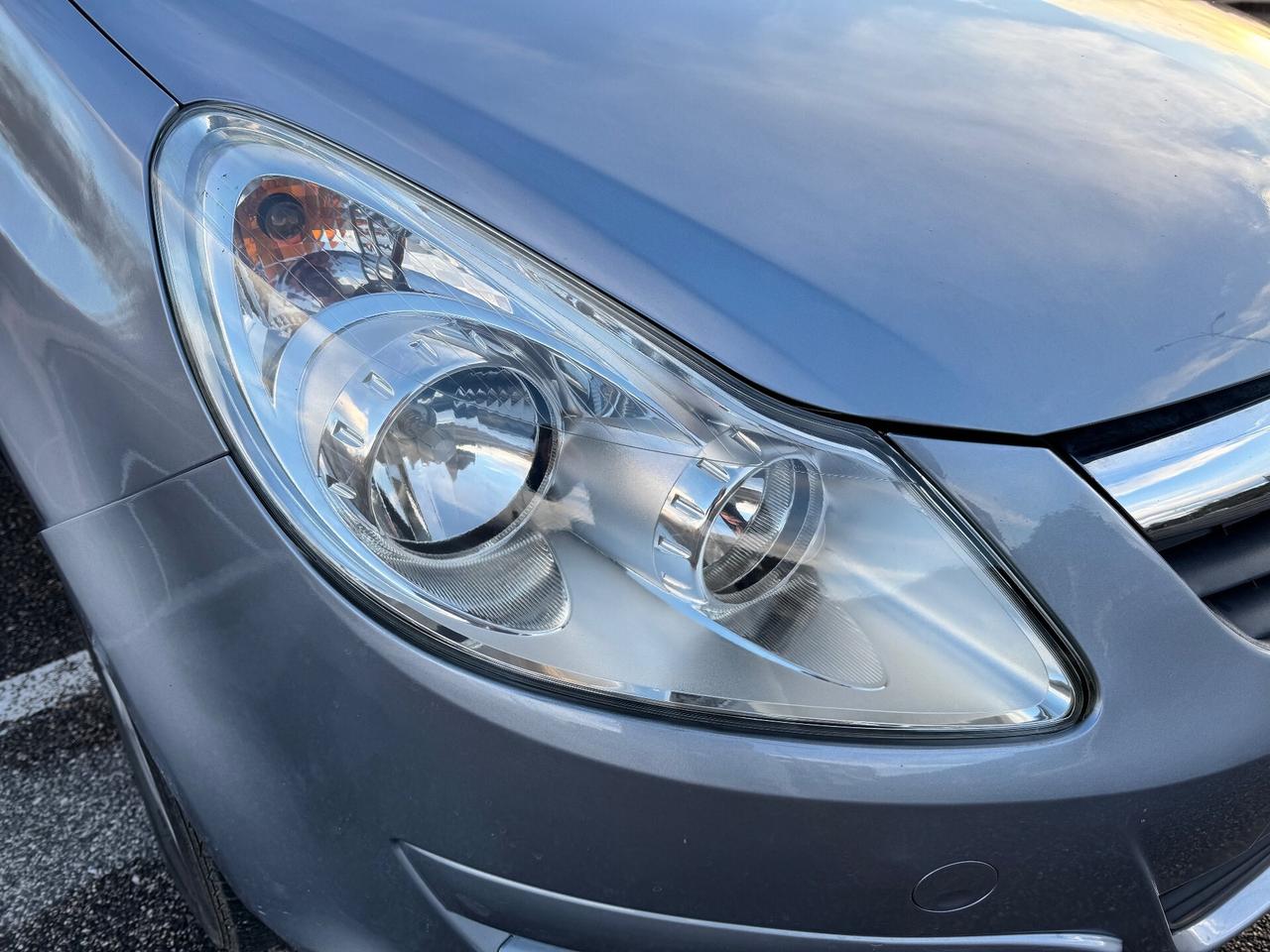 Opel Corsa 1.2 5 porte Benzina km originali