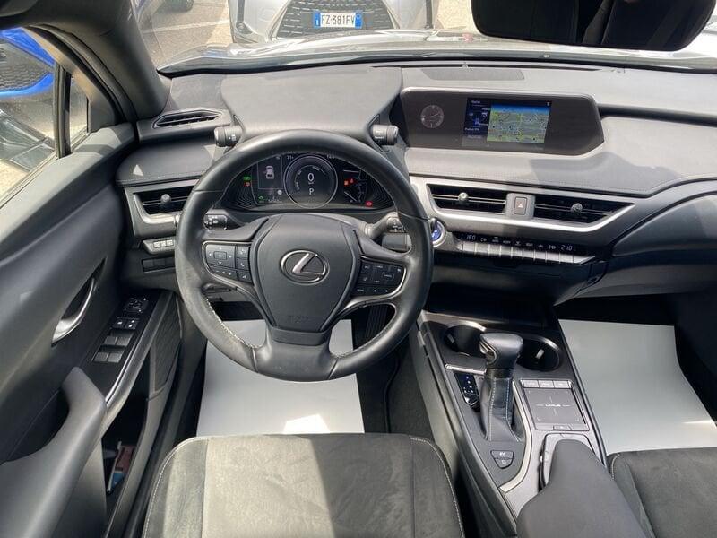 Lexus UX Hybrid Executive