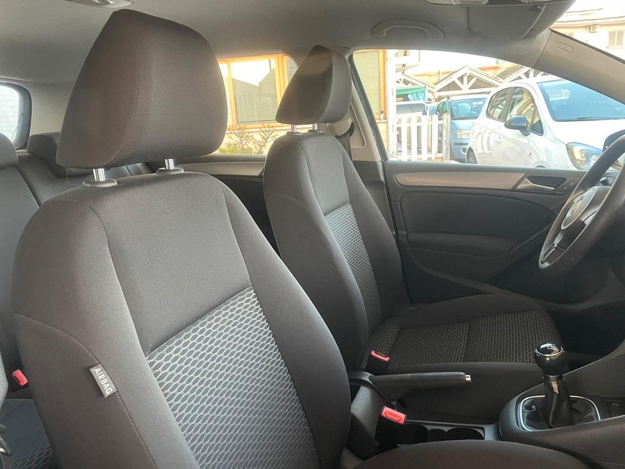 Volkswagen Golf 1.6 TDI DPF 5p. Highline