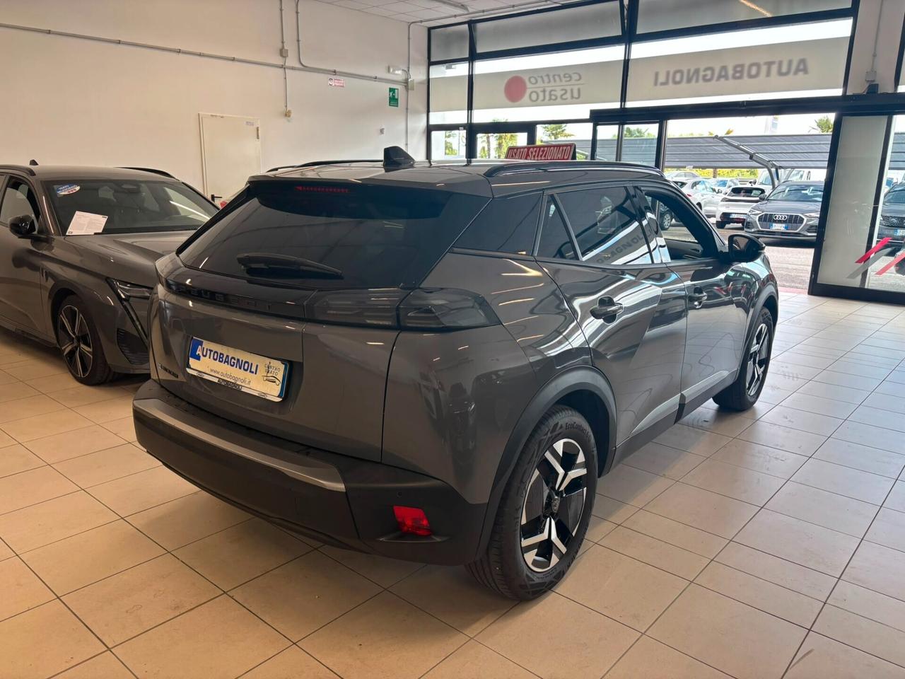 Peugeot 2008 ALLURE motore elettrico 156 CV 54 kWh SPOTICAR