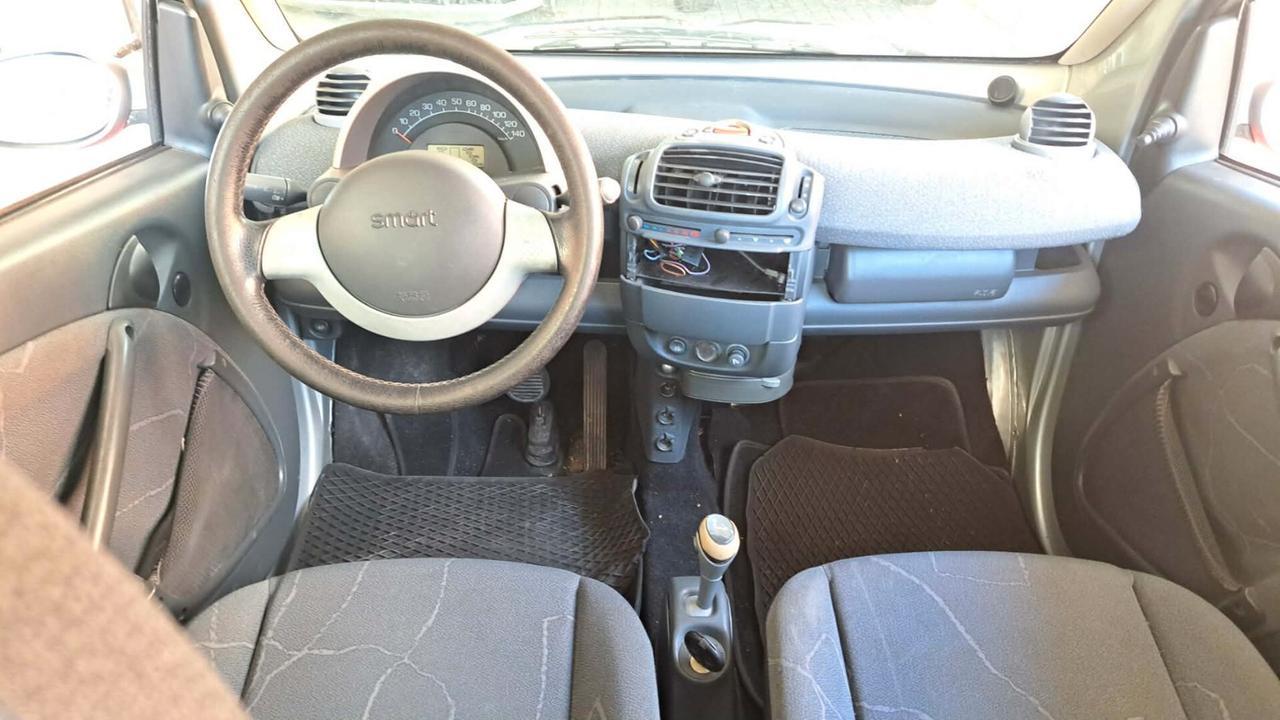 Smart ForTwo 700 coupé pure (45 kW)