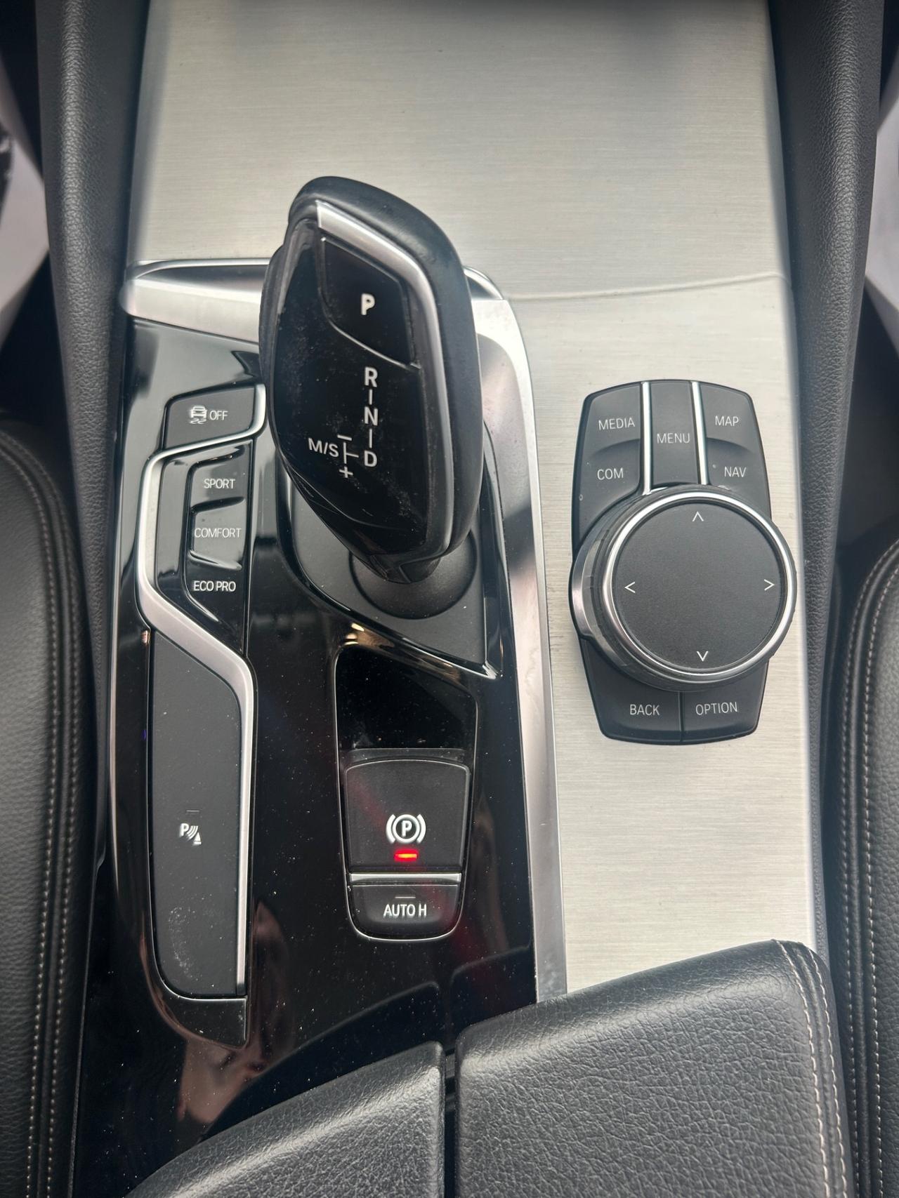 BMW 520D LUXURY 140KW CAMBIO AUTOMATICO