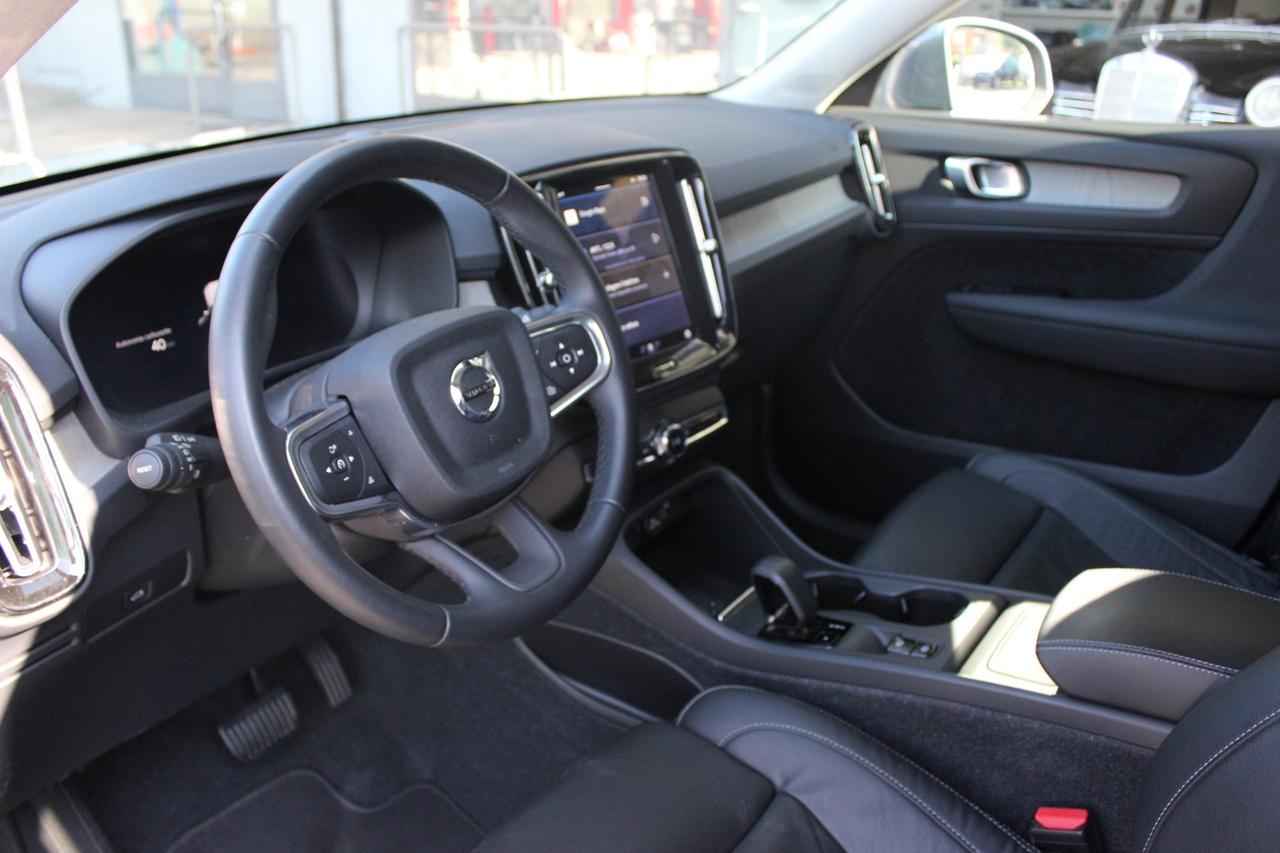 Volvo XC40 B3 AUTOMATICO CORE INTERNI IN PELLE CERCHI