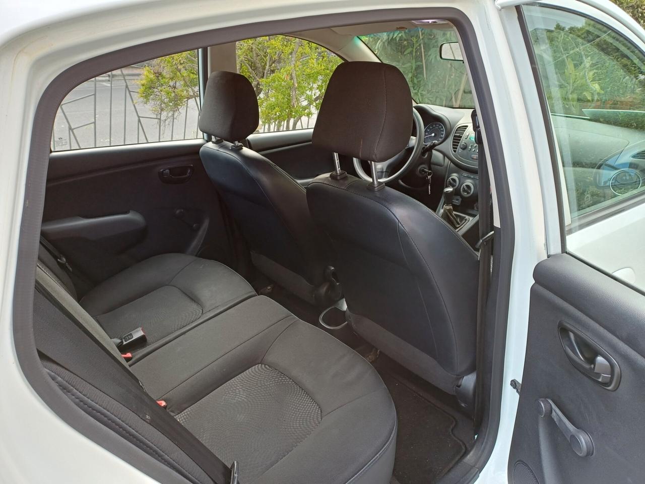 Hyundai i10 1.1 12V BlueDrive GPL Sound Edition