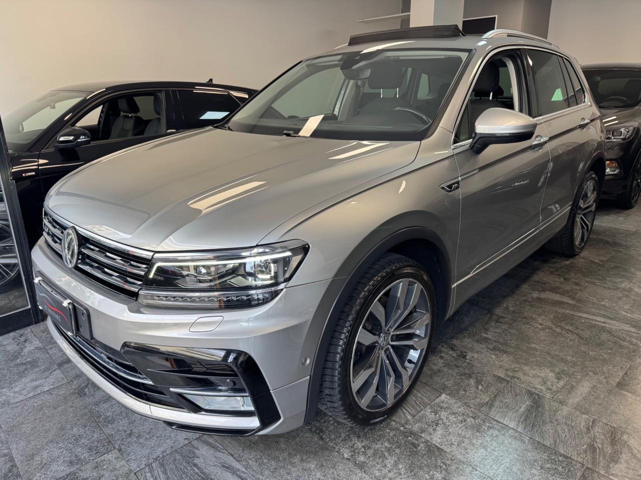 VW TIGUAN 2.0 240 CV 4MOTION R-LINE TETTO