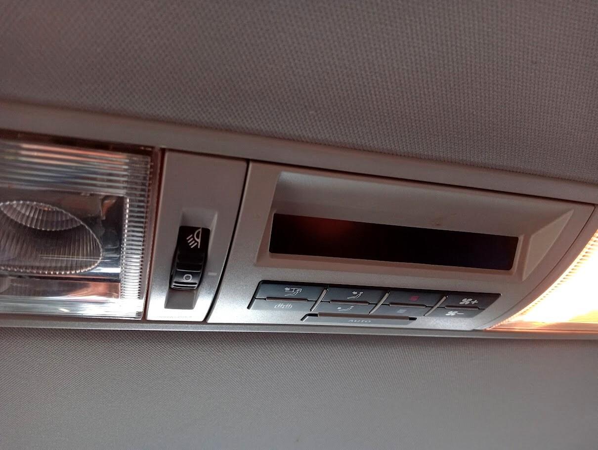 Volkswagen T5 Multivan 2.0 TDI DSG DOPPIA PORTA LATERALE PORTABICI