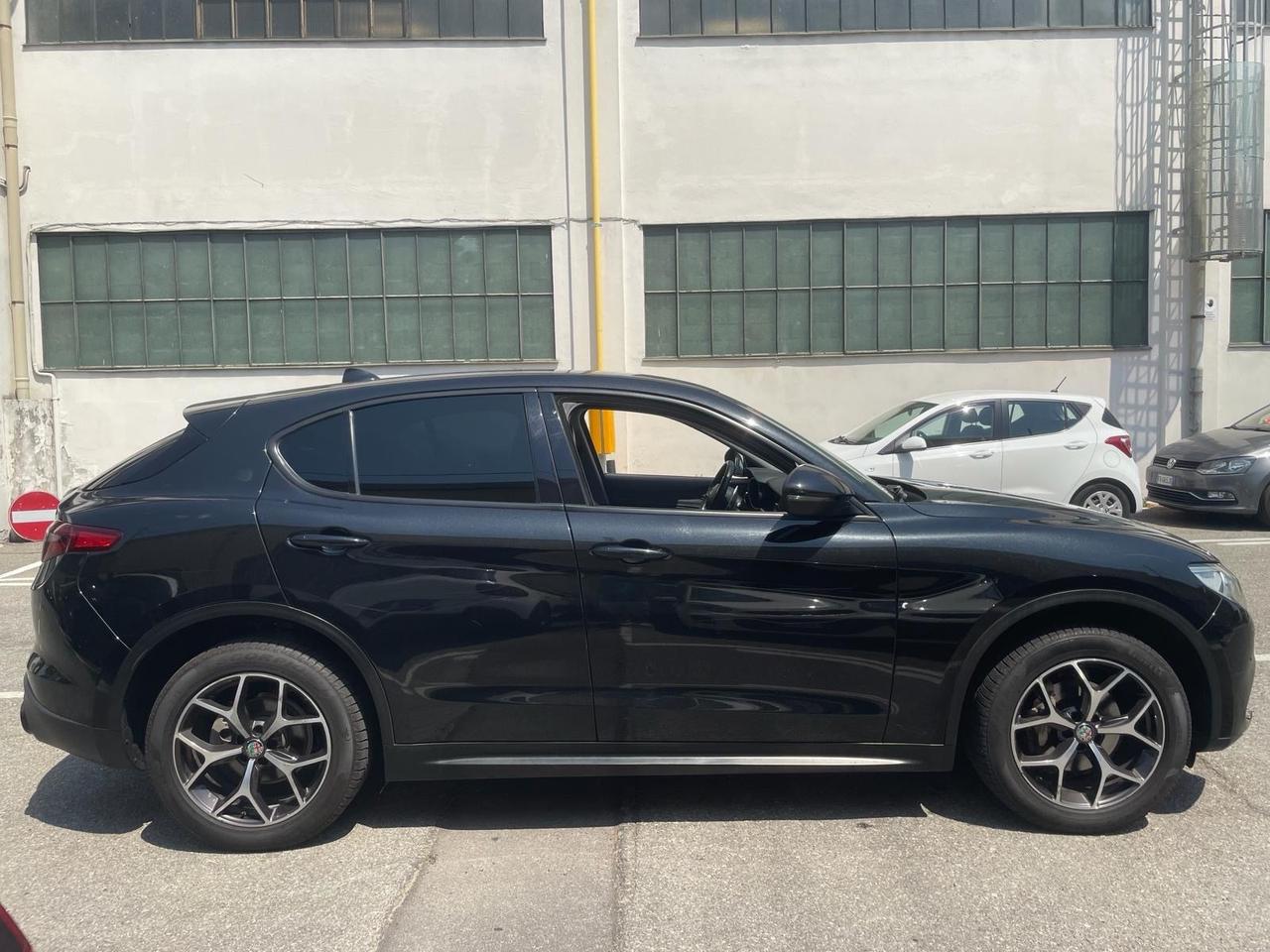 Alfa Romeo Stelvio 2.2 Turbodiesel 210 CV AT8 Q4 Executive