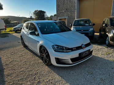 Volkswagen Golf GTD 2.0 Tdi Dsg Full Optional