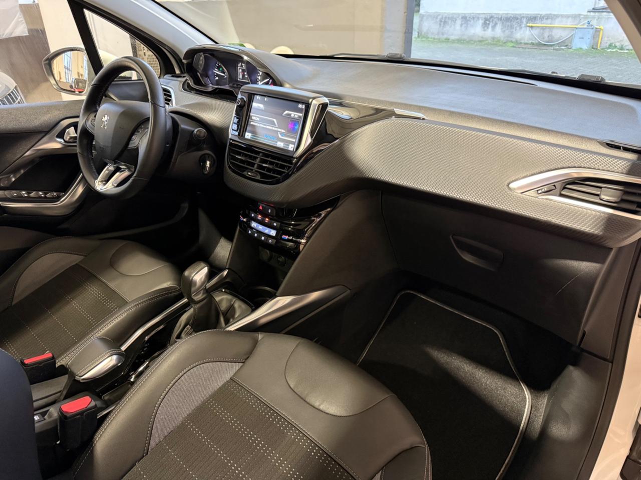 Peugeot 2008 1.6 e-HDi 92 CV Stop&Start Allure