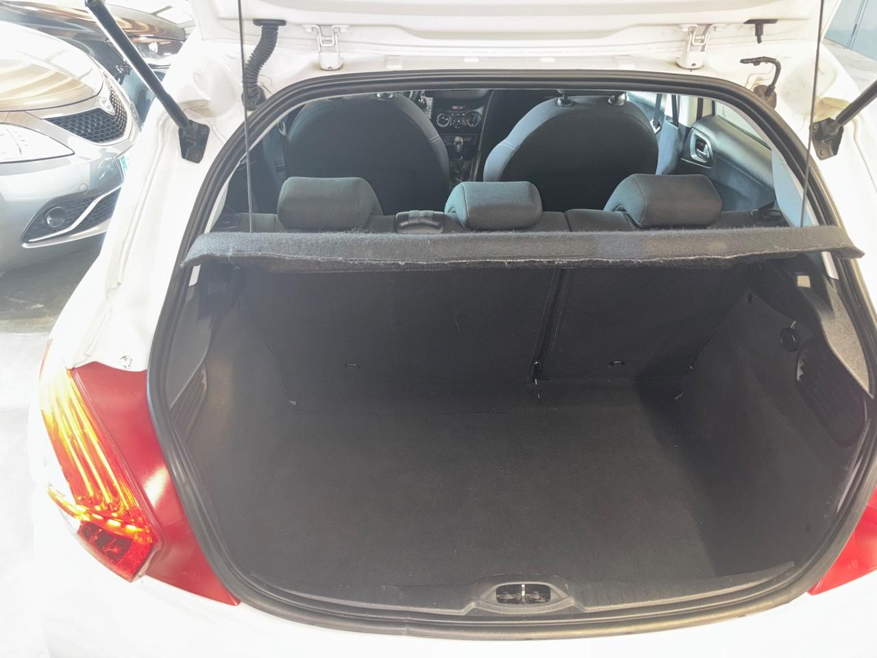 Peugeot 208 1.2 Benzina OK NEOPATENTATI