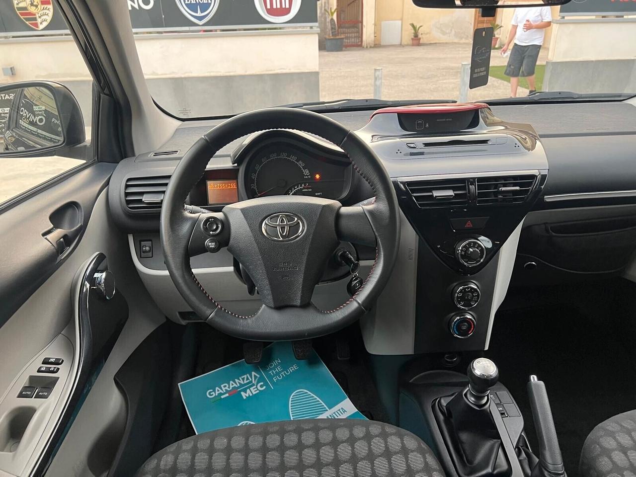 Toyota iQ 1.0 Sol