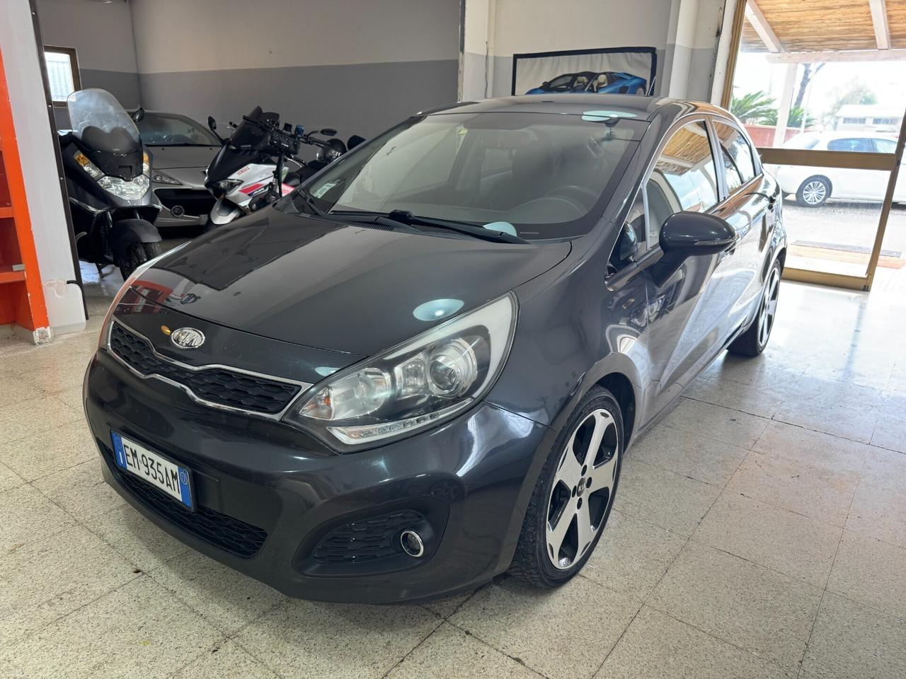 Kia Rio 1.4 CRDi 90 cv. EX PLUS OK NEOPATENTATI