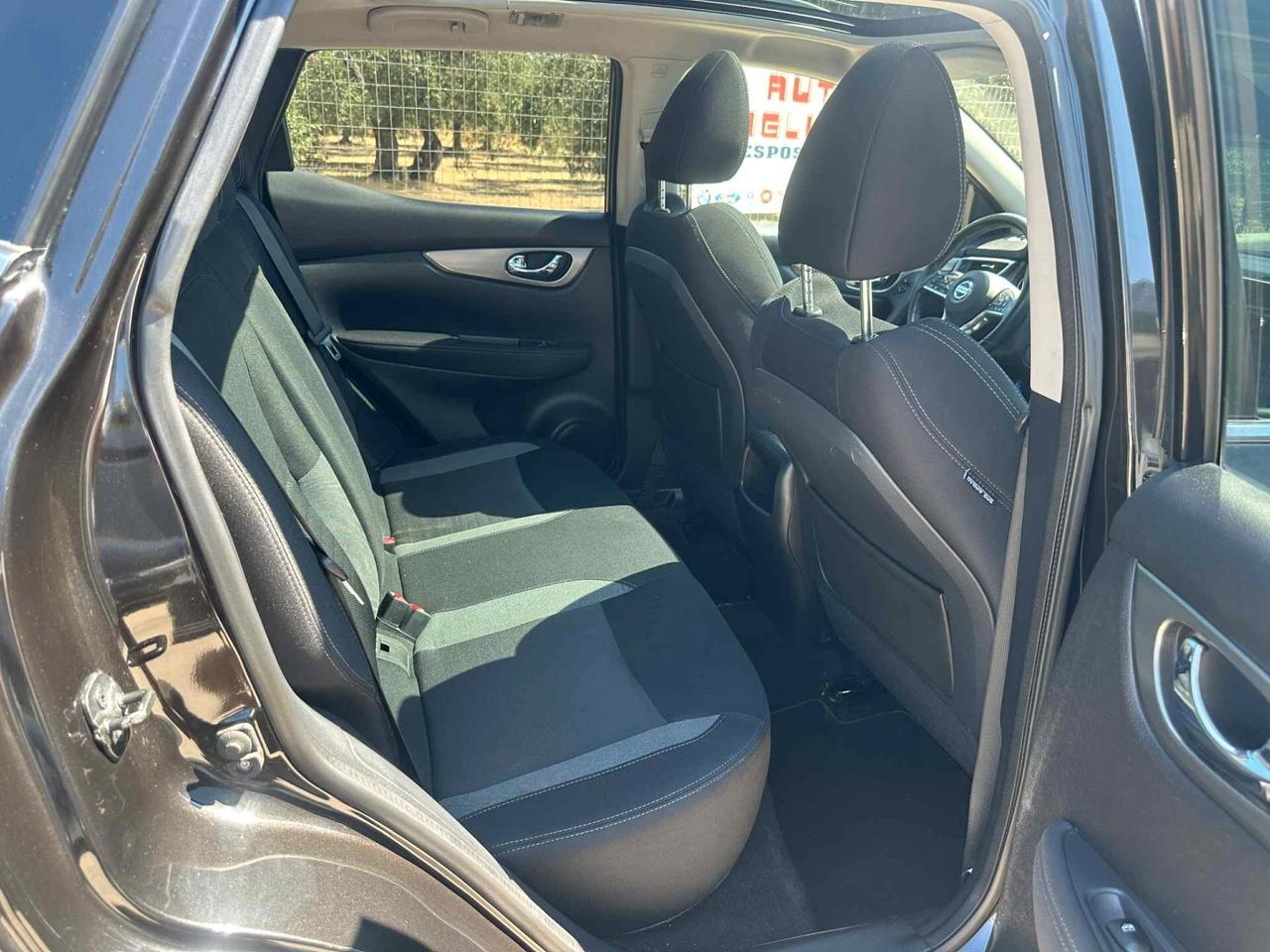Nissan Qashqai 1.5 dCi Tekna TETTO PAN- TELEC 360