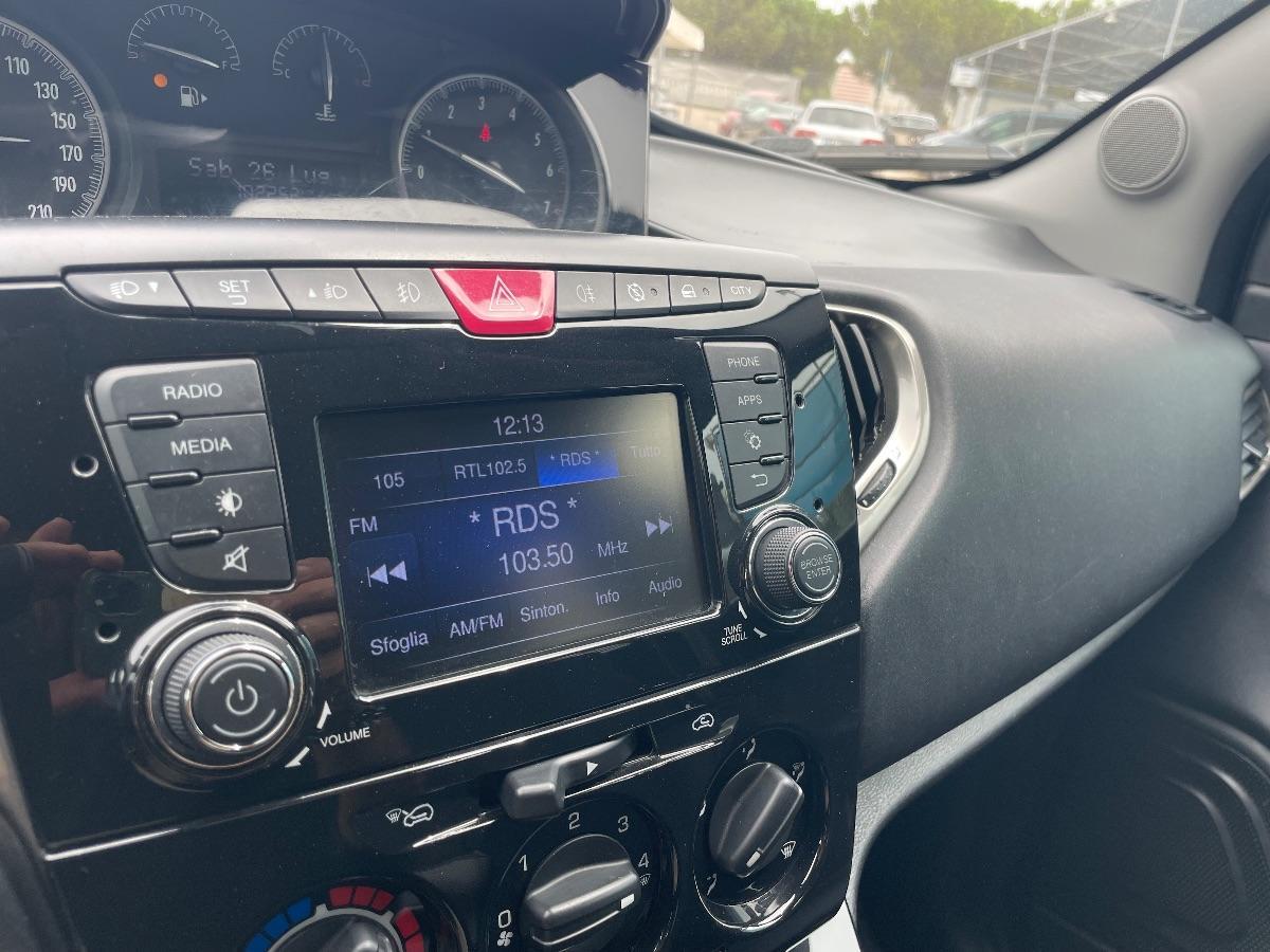 LANCIA - Ypsilon - 1.2 69 CV 5p. Gold