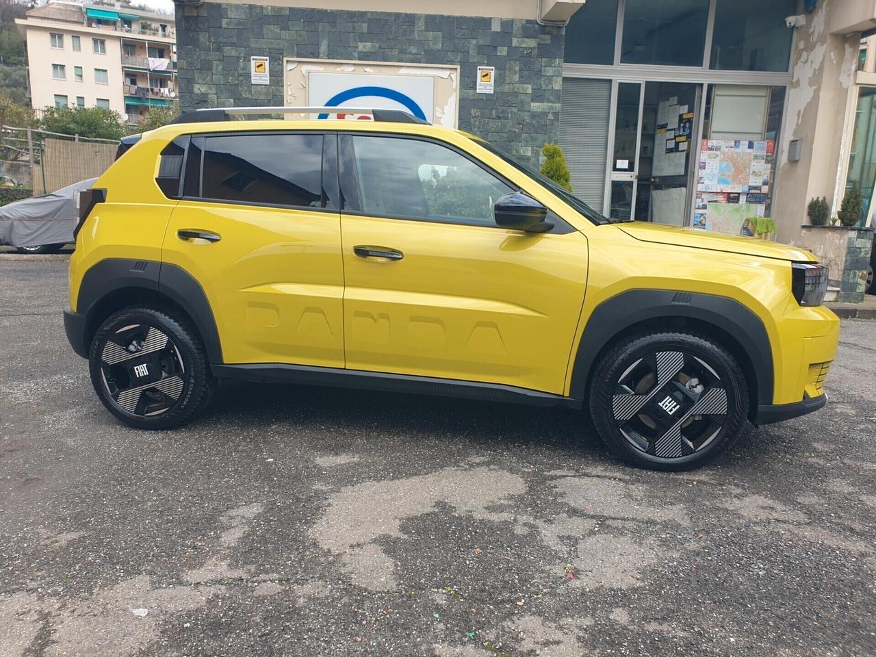 Fiat Grande Panda 1.2 Hybrid 110 CV S&S La Prima