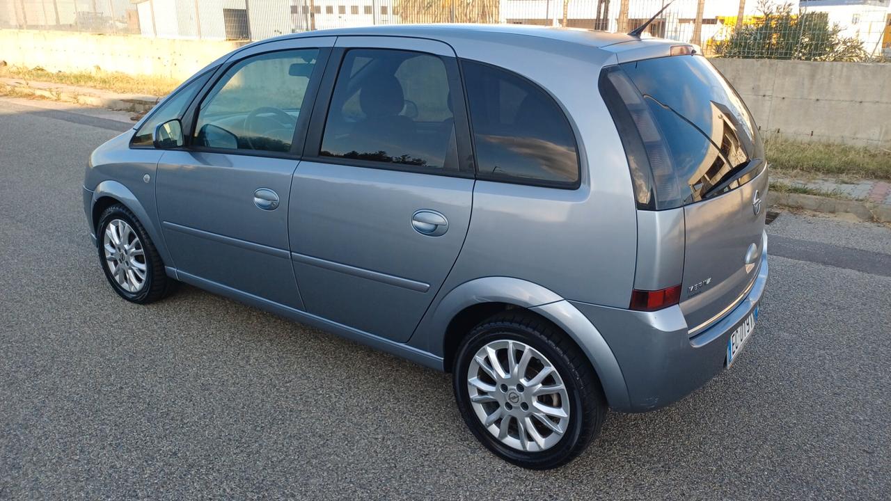 Opel Meriva 1.3 CDTI ecoFLEX Cosmo