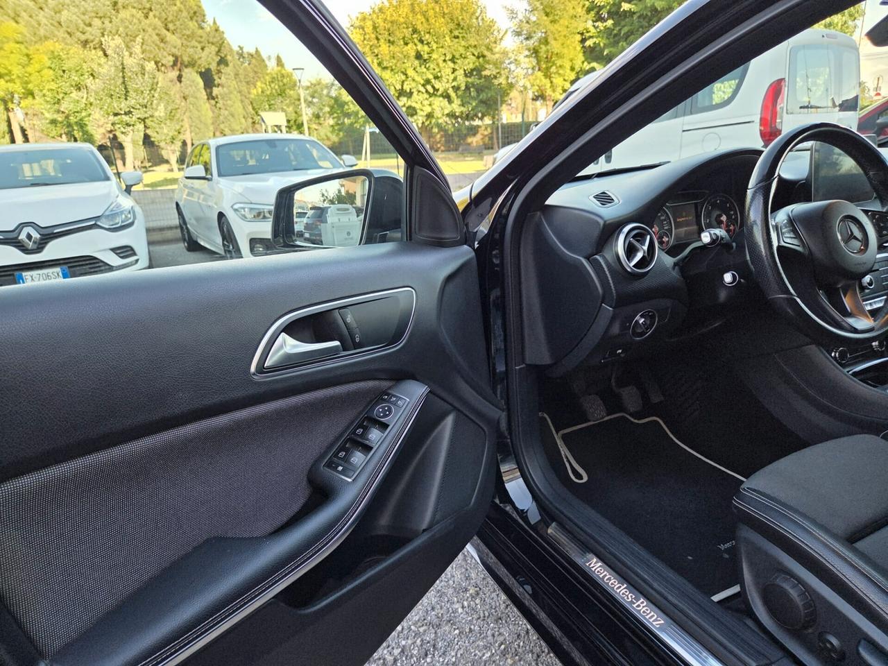 Mercedes-benz A 180 d Premium
